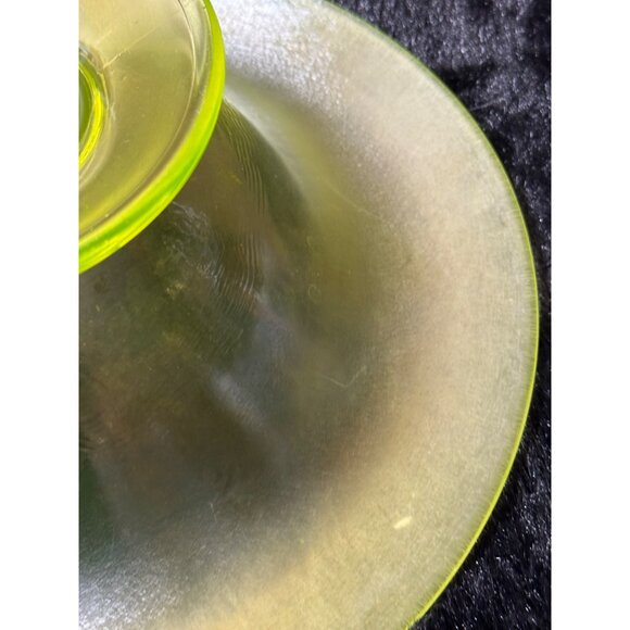 Vintage Uranium Glass Pedestal Bowl  Glows Under UV Light 11" Round - Picture 7 of 9